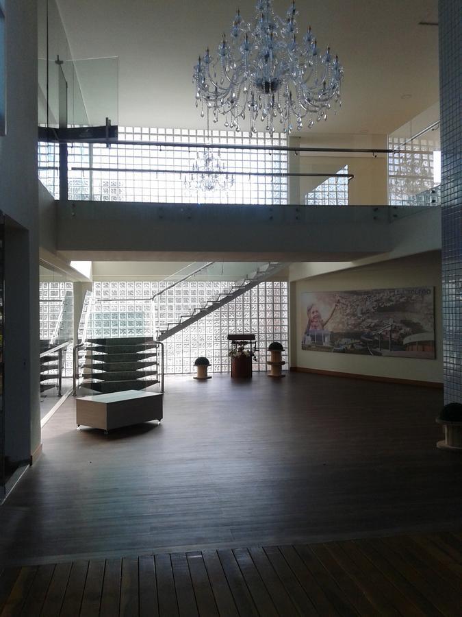 Hotel Maestro Villa Do Lago Toledo Bagian luar foto